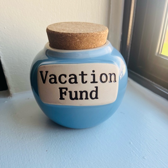 Cottage Creek Vacation Fund Pot - Picture 1 of 8